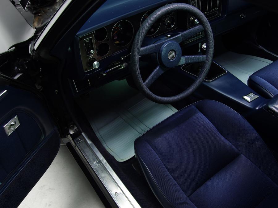  Chevrolet Camaro Z28 1978 года  (фото 8 из 29)
